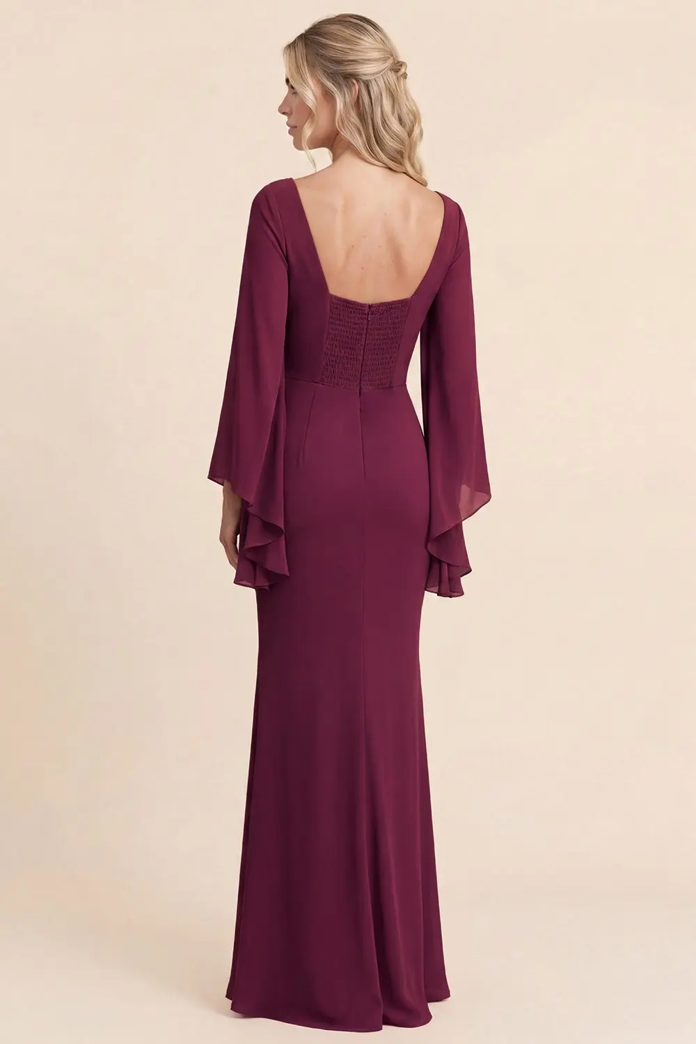 Vestido de Noche Largo Modelo 1049 con Escote en V y Mangas Acampanadas — vista 6